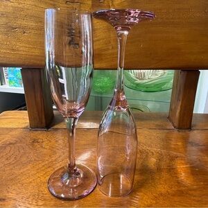 Set of two Libbey light pink champagne flutes